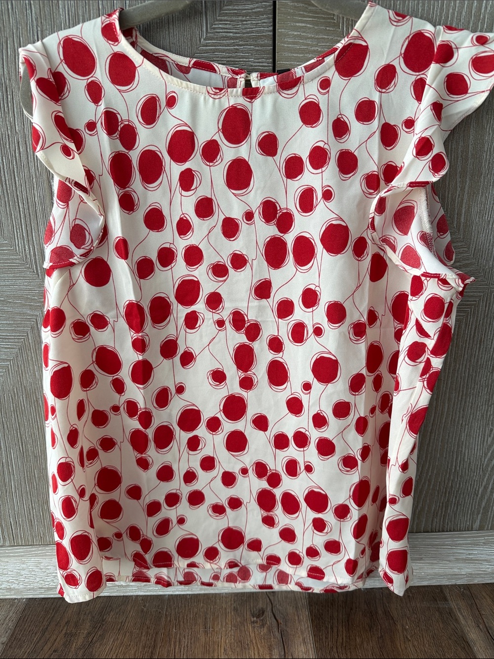 Red Dot Print Ruffle Sleeve Women's Top size Large New with Tags Morango brand